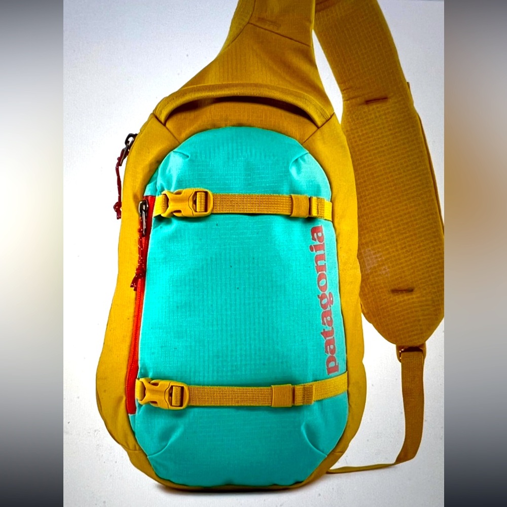 Patagonia ~ Atom Sling Bag 8L New! Never used! Sold out color way!